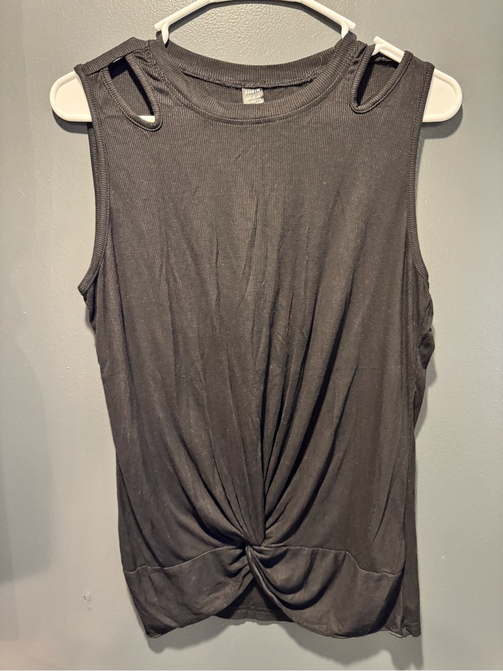 Black Twist-Front Sleeveless Women's Top